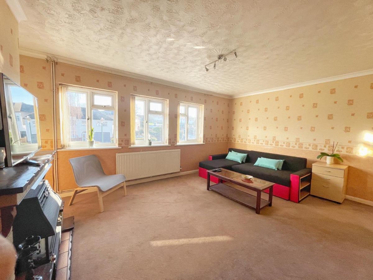 3 Bed Duplex Flat, Free Wifi & Netflix, Ideal For Contractors Lägenhet Gravesend Exteriör bild