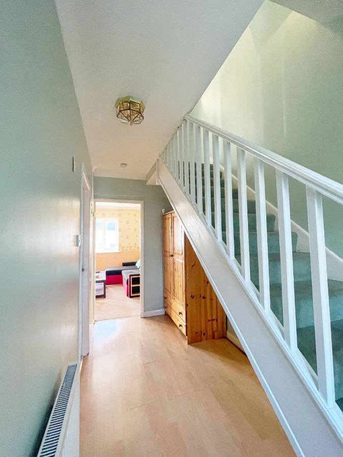 3 Bed Duplex Flat, Free Wifi & Netflix, Ideal For Contractors Lägenhet Gravesend Exteriör bild
